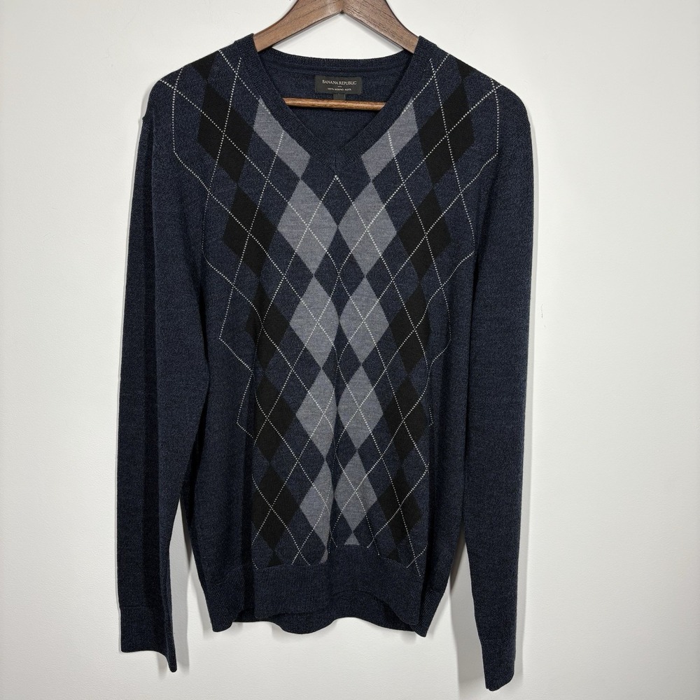 Banana Republic Mens V Neck Argyle Sweater Size L Navy Merino Wool Office Career - Picture 2 of 7